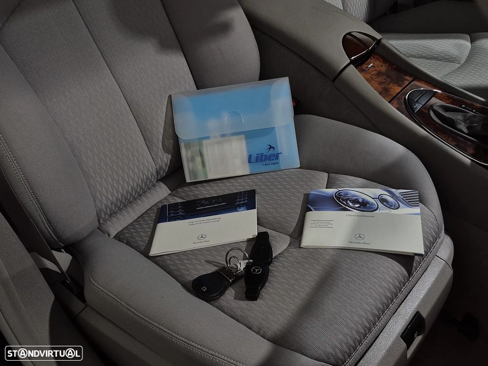 Mercedes-Benz E 220 CDI Auto Elegance - 42