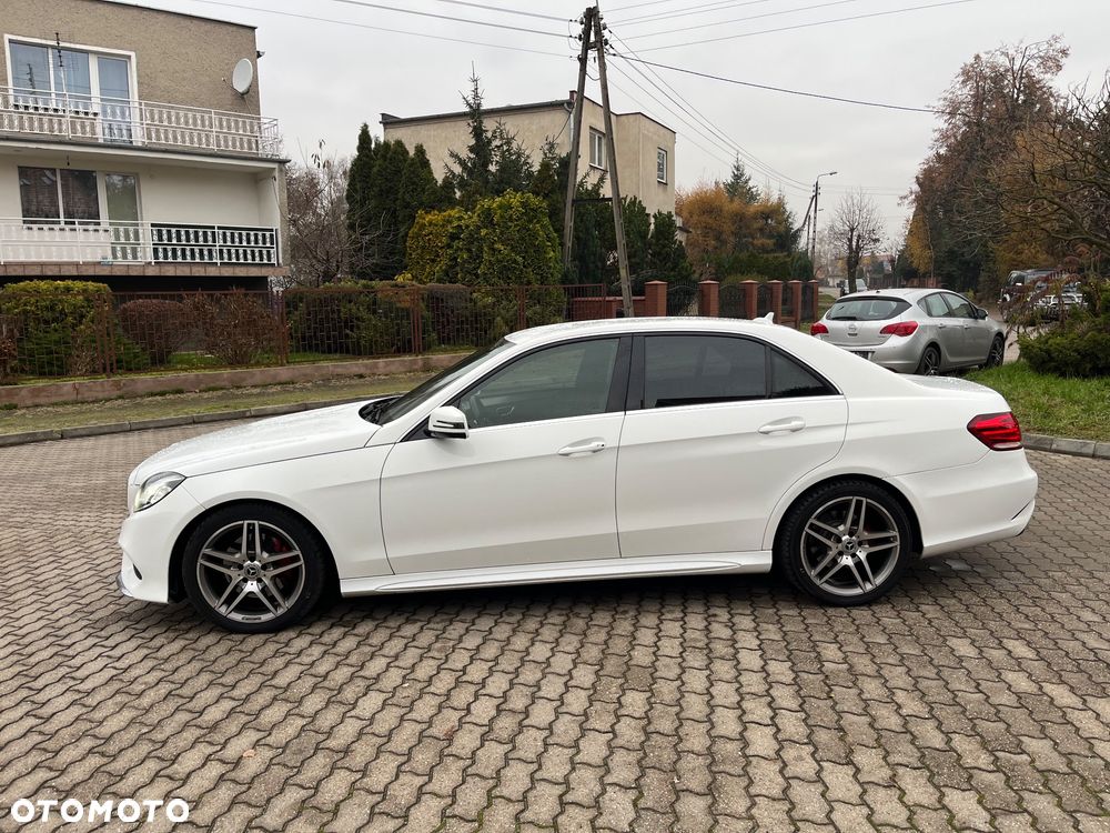 Mercedes-Benz Klasa E 220 CDI BlueEff Avantgarde - 3