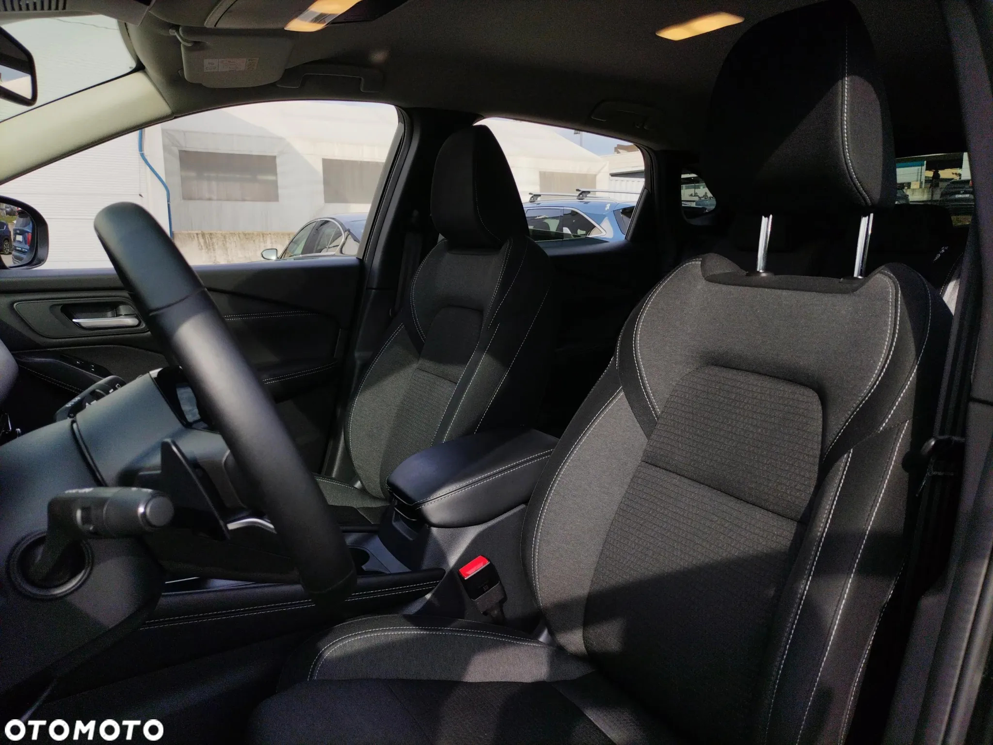 Nissan Qashqai 1.3 DIG-T mHEV N-Connecta Xtronic - 17