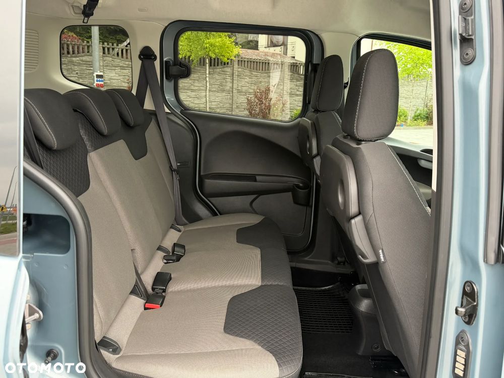 Ford Tourneo Courier 1.5 TDCi Trend - 18