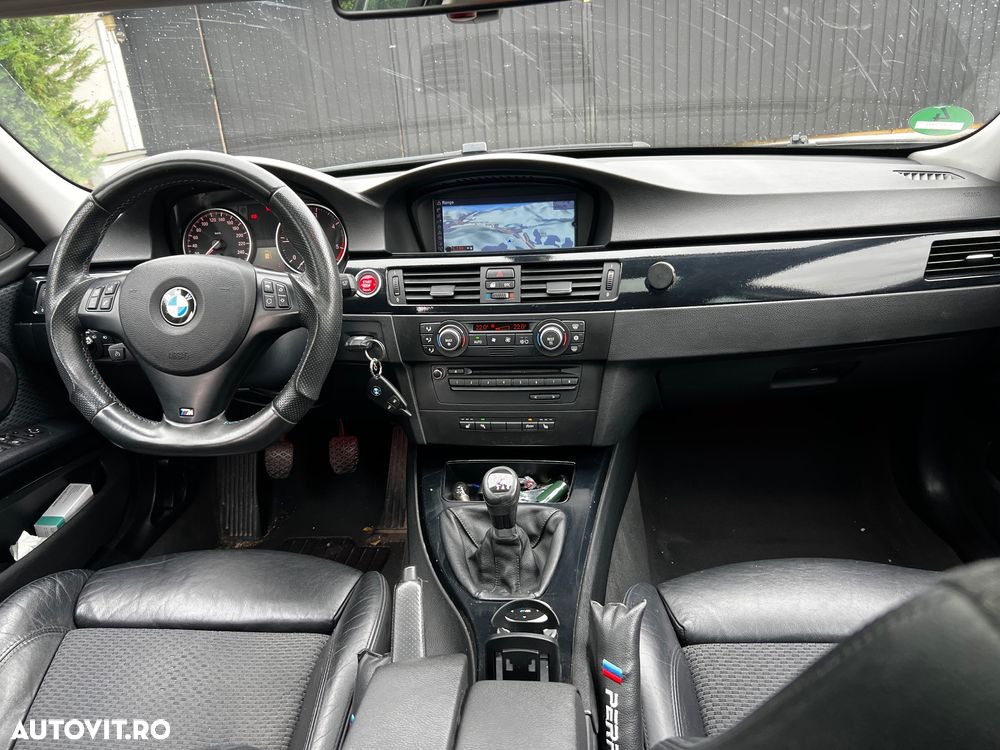 BMW Seria 3 318d - 20