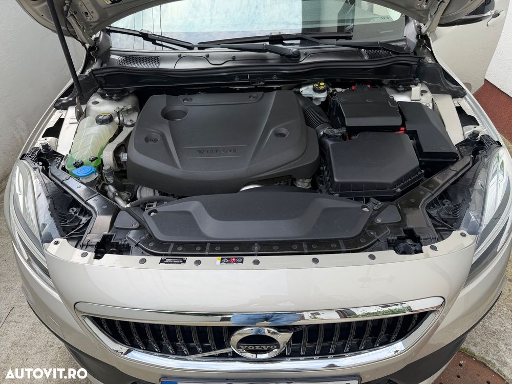 Volvo V40 D3 Summum - 13