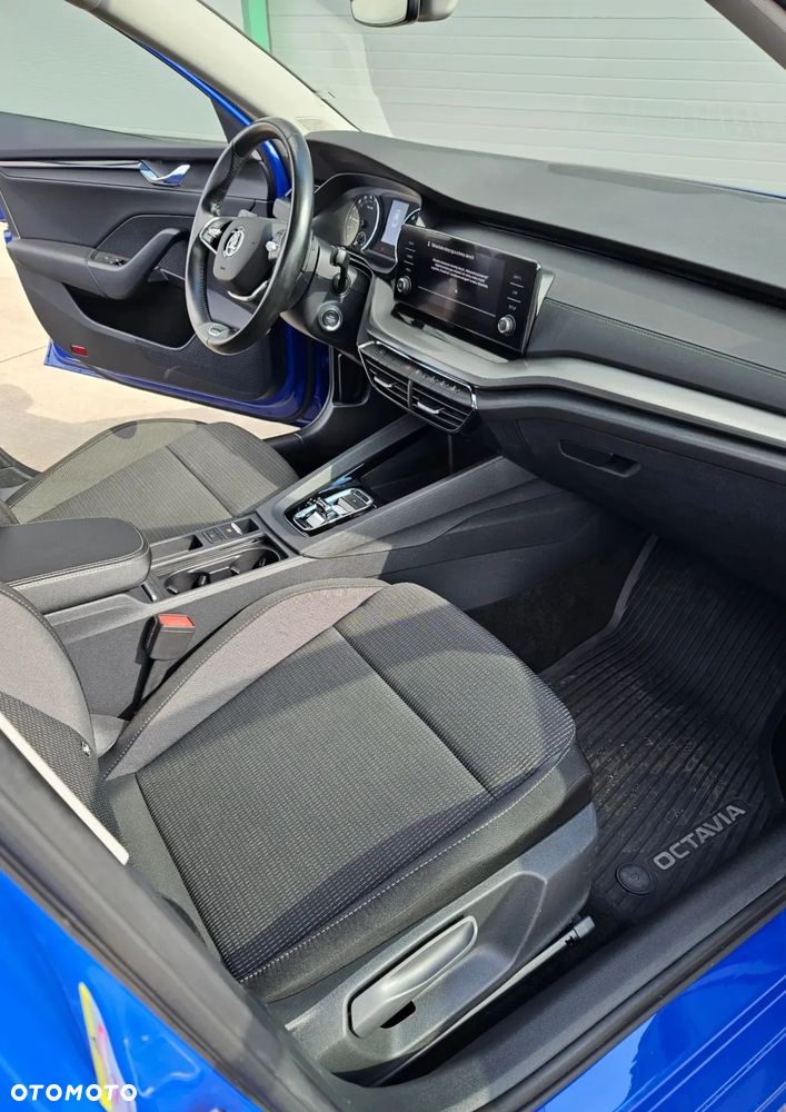 Skoda Octavia 2.0 TDI Ambition DSG - 11