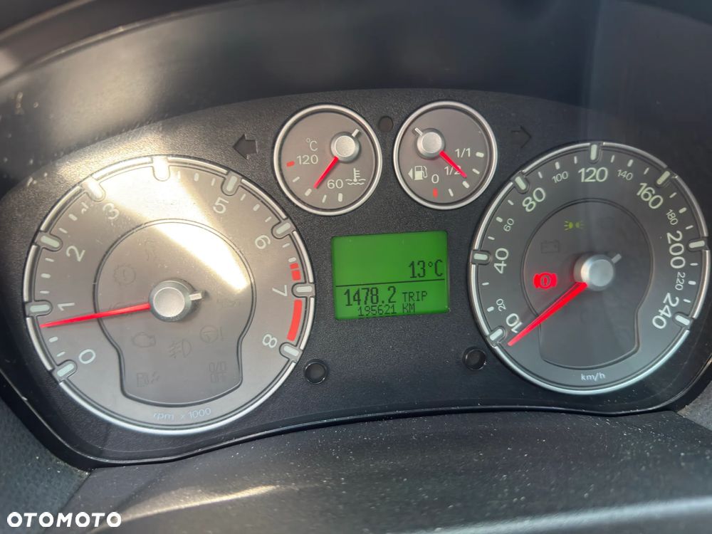 Ford Fiesta 2.0 ST - 19