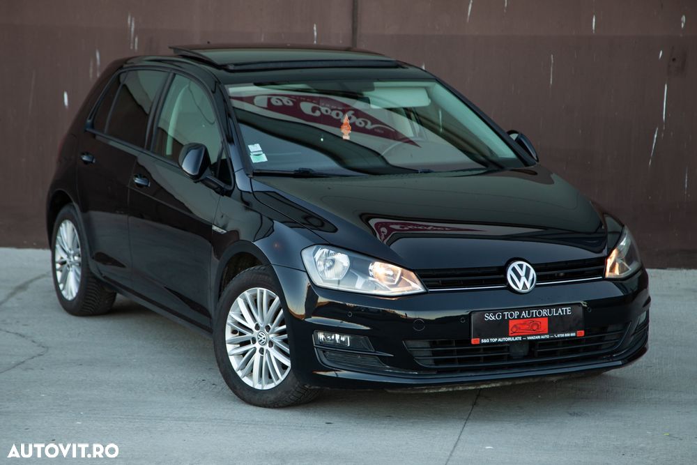 Volkswagen Golf - 1