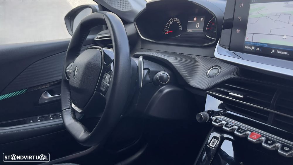 Peugeot 208 PureTech 100 EAT8 Allure Pack - 21
