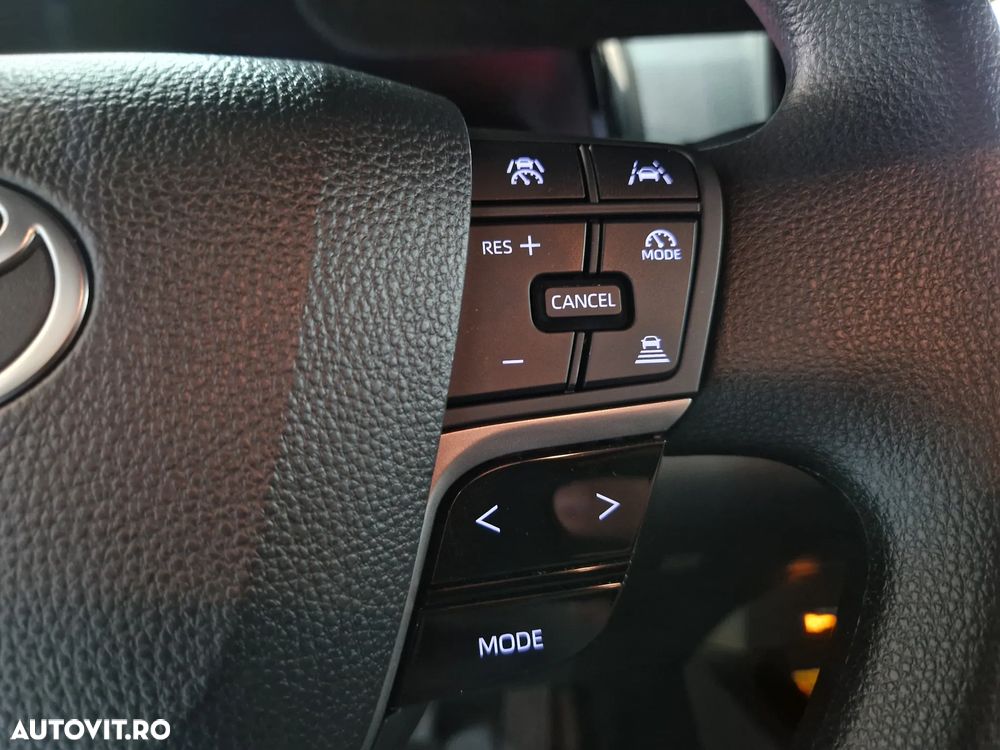 Toyota Camry 2.5 Hybrid Dynamic - 22