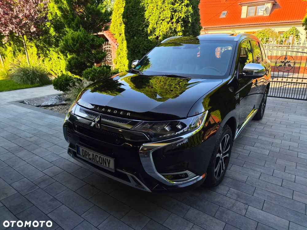Mitsubishi Outlander - 3