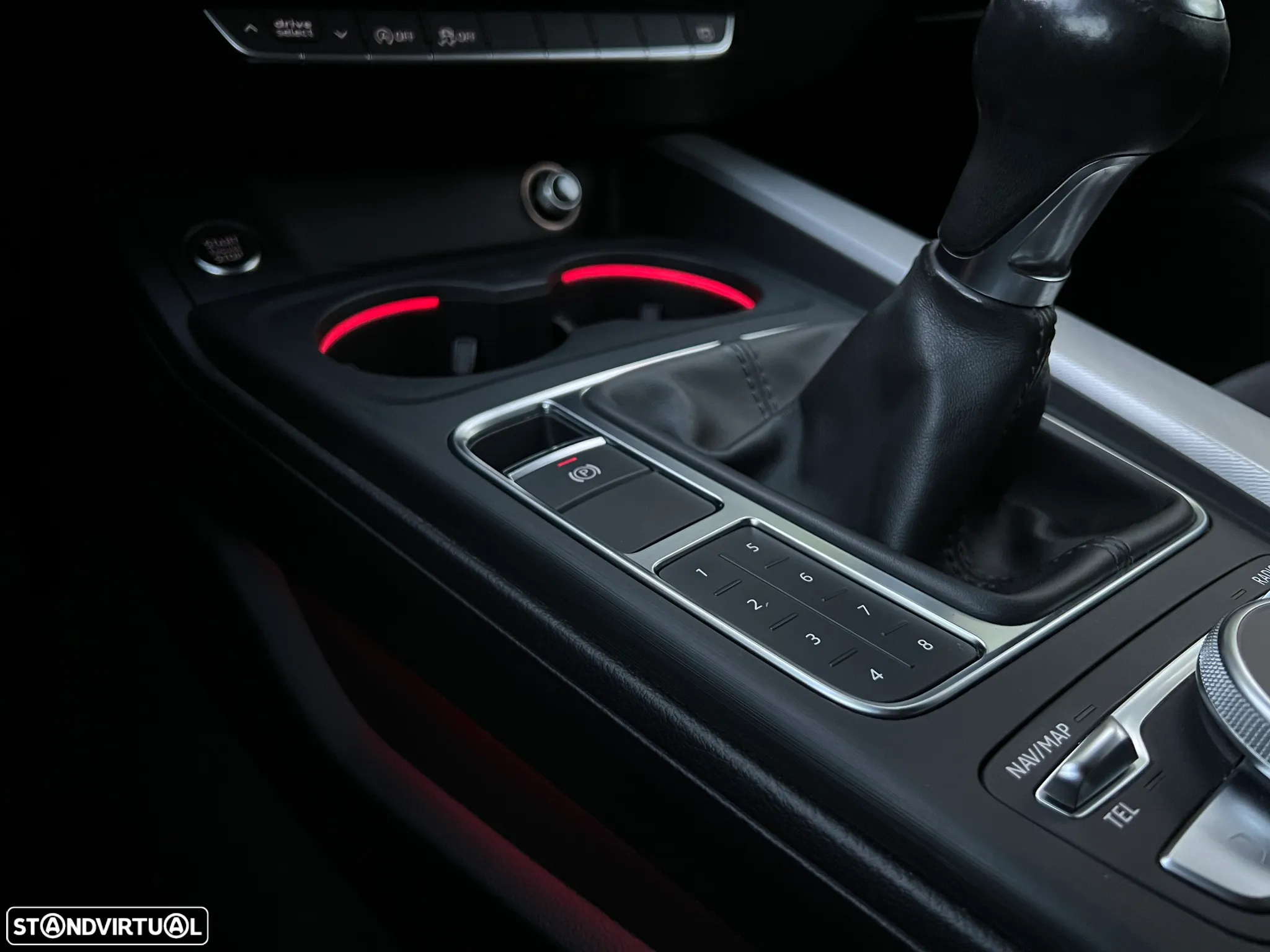 Audi A4 Avant 2.0 TDI S-line - 36