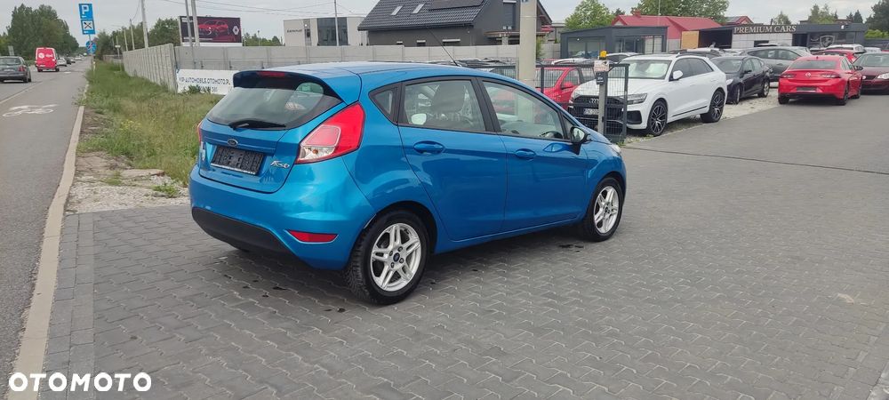 Ford Fiesta 1.25 Ambiente EU5 - 6