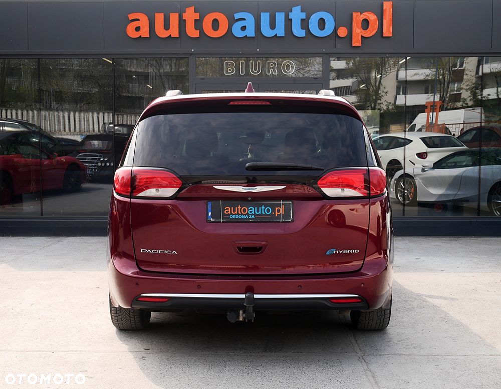 Chrysler Pacifica - 25