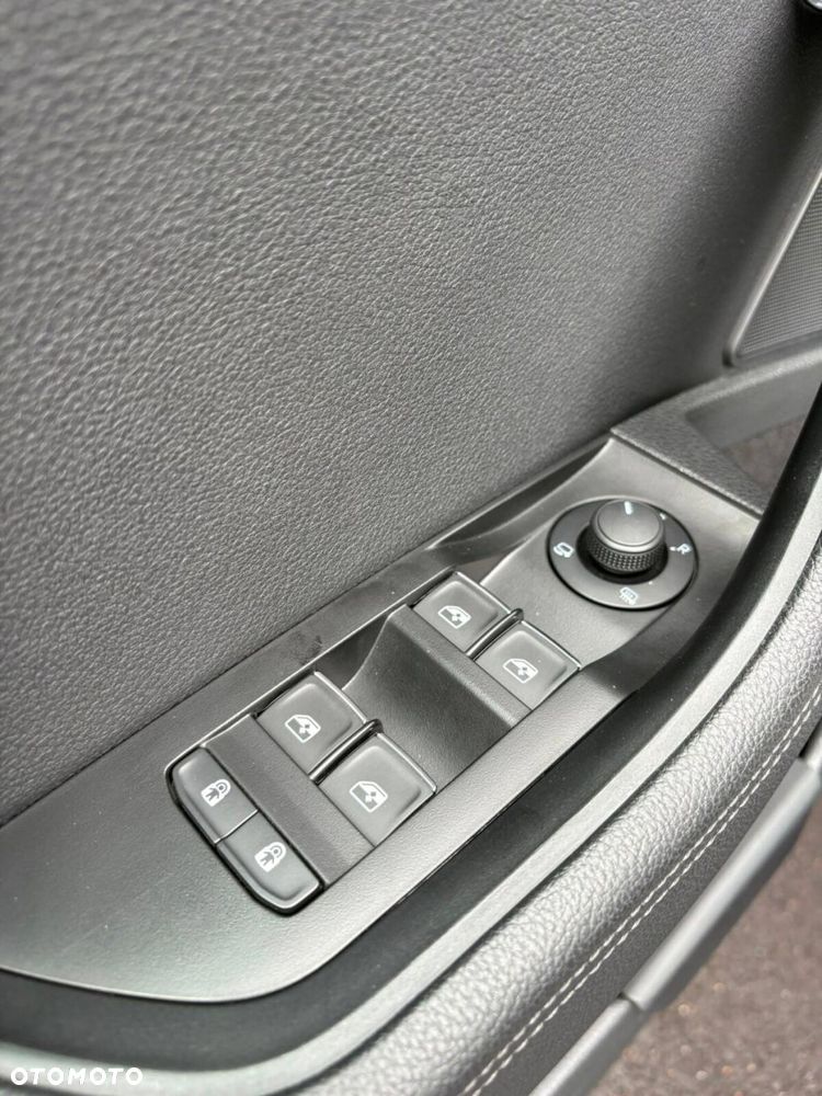 Skoda Superb 2.0 TDI SCR 4x4 L&K DSG - 10