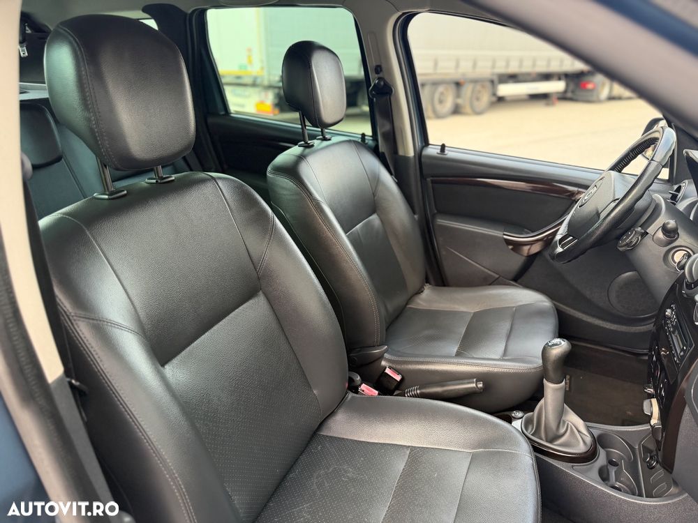 Dacia Duster 1.6 4x2 Laureate - 8
