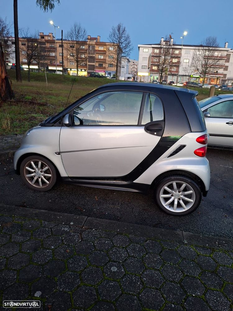 Smart ForTwo Coupé softouch black&white limited micro hybrid drive - 1