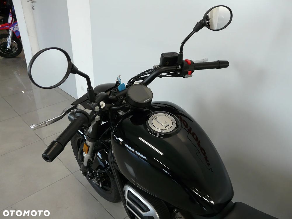 QJMOTOR SRV 125V - 21