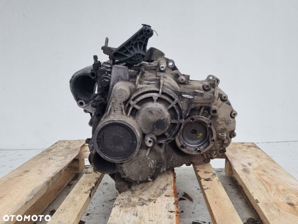 Audi A3 8V 1.8 TSI SKRZYNIA BIEGÓW manualna LHC manual - 6