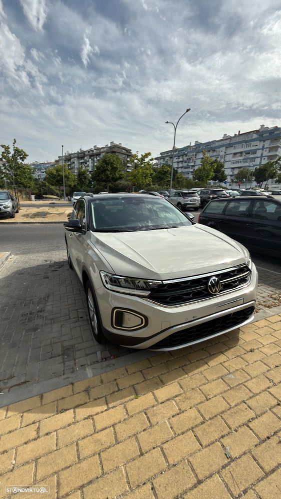 VW T-Roc 1.5 TSI Urban DSG - 7