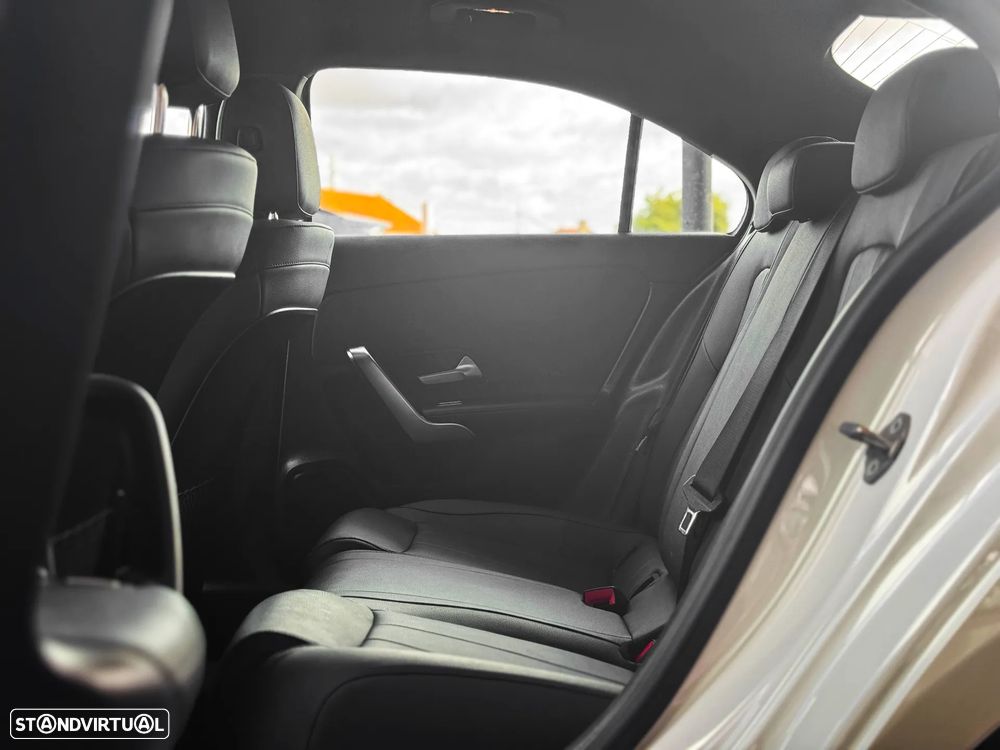 Mercedes-Benz A 250 Limousine e 8G-DCT Progressive - 11