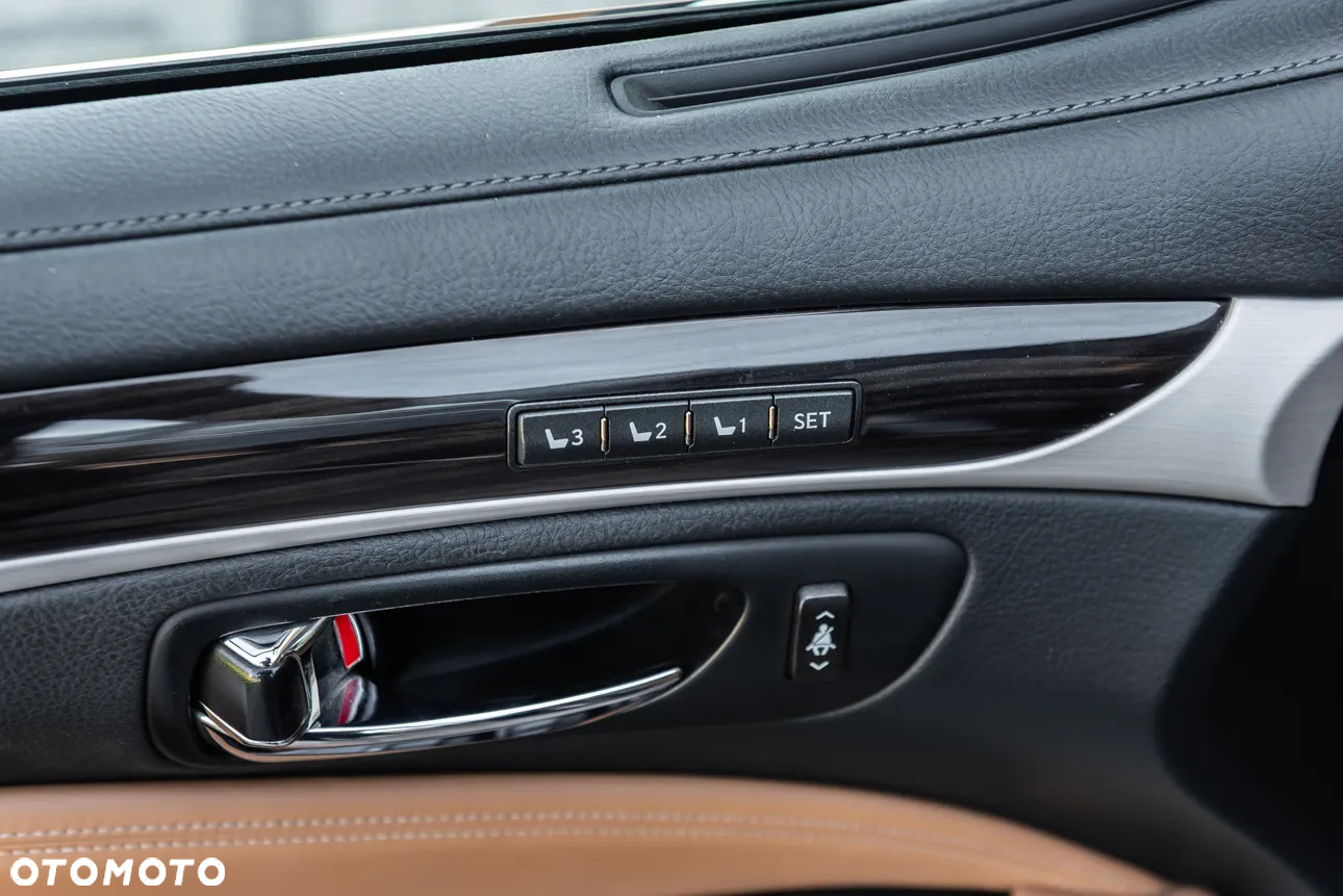 Lexus LS 600h Elite EU6 - 15