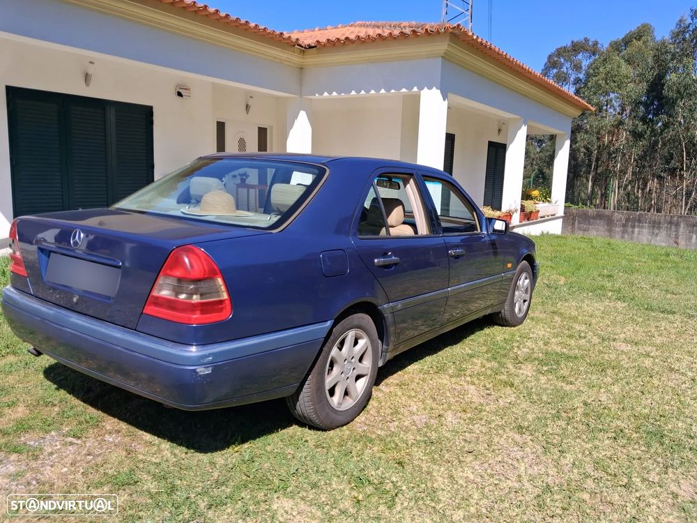 Mercedes-Benz C 180 Elegance - 9