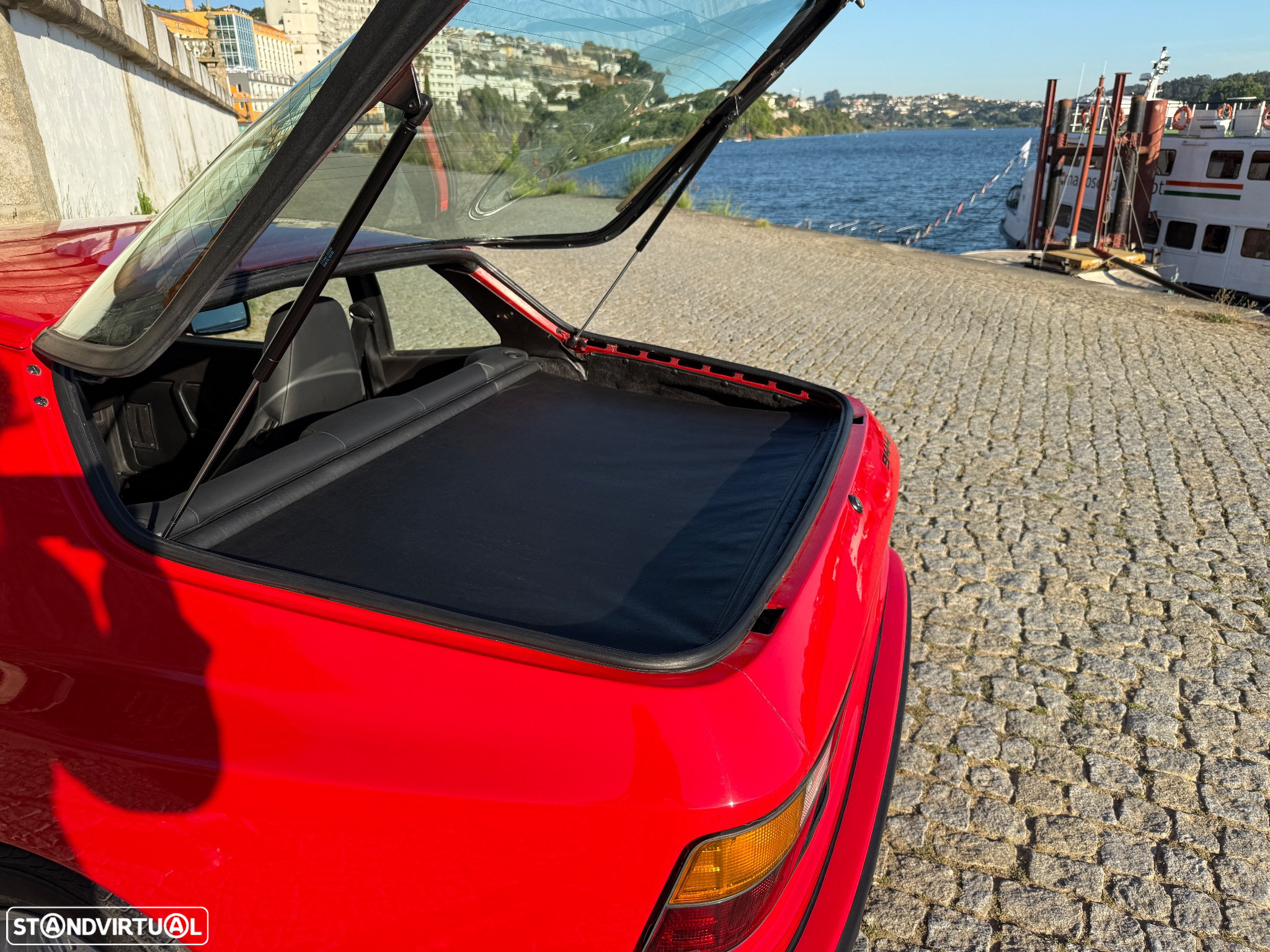 Porsche 944 - 16