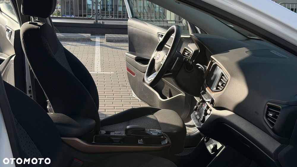 Hyundai IONIQ Electric Premium - 11