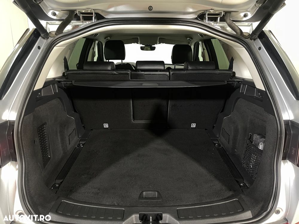 Land Rover Discovery Sport 2.0 P200 MHEV - 12