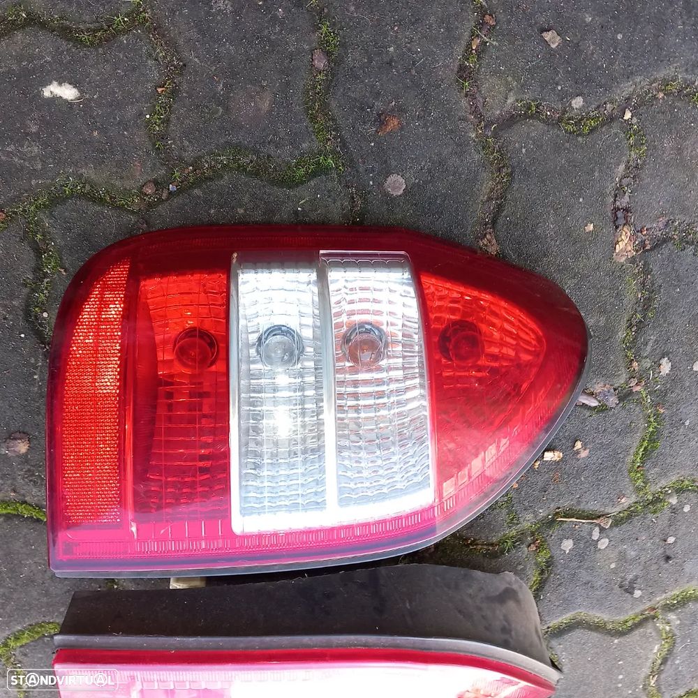 Conjunto farolins opel zafira A - 2