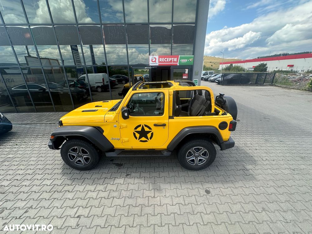 Jeep Wrangler - 13