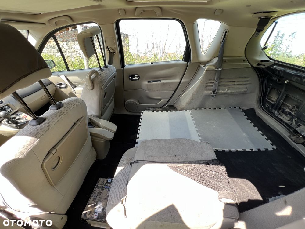 Renault Scenic - 6