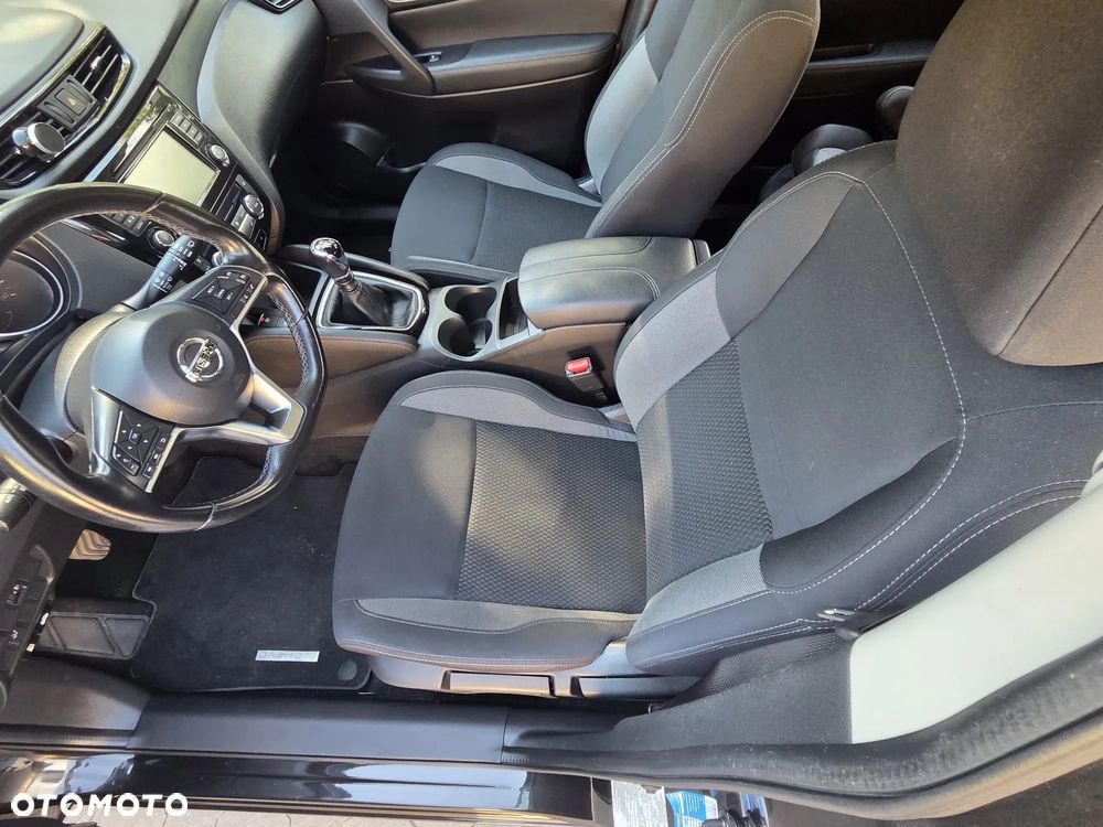 Nissan Qashqai - 14
