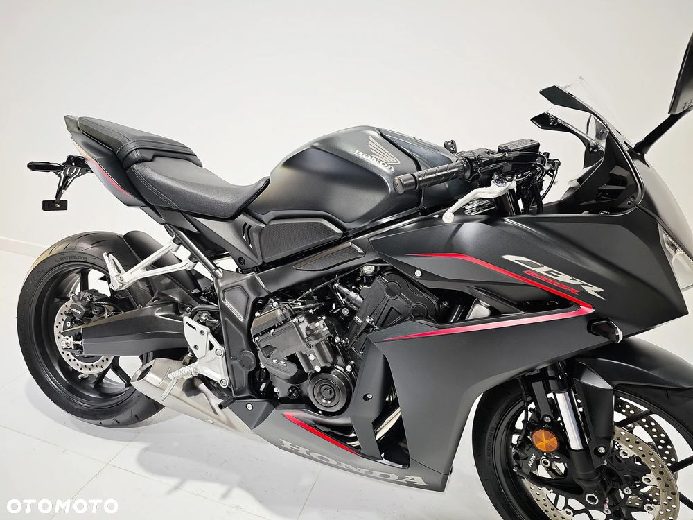 Honda CBR - 8