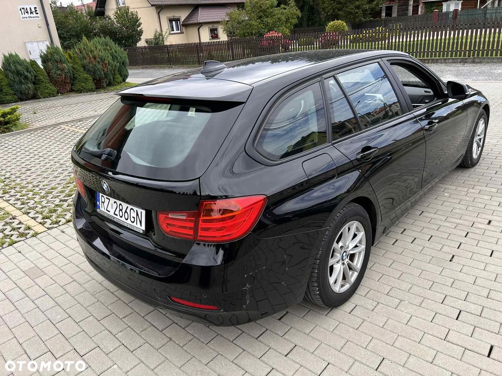 BMW Seria 3 318d Luxury Line - 2