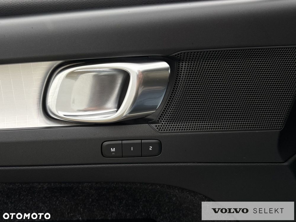 Volvo XC 40 - 28
