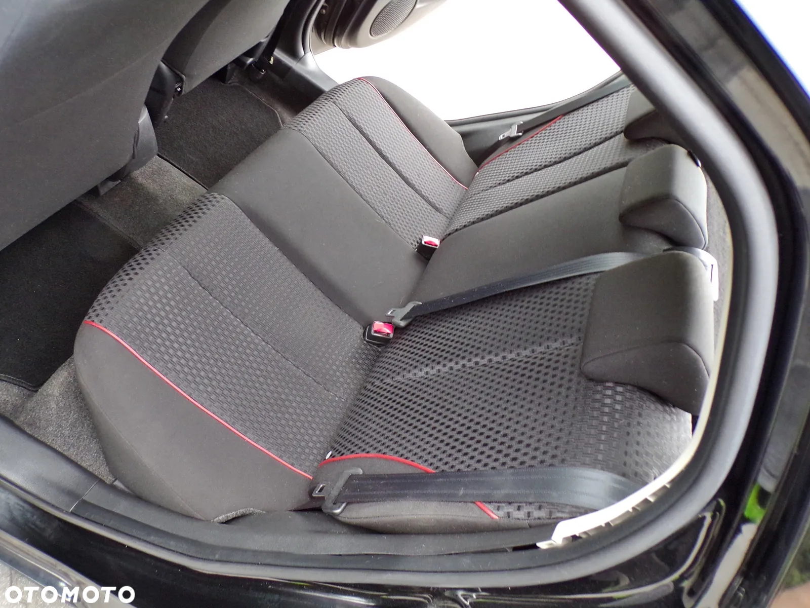 Mazda 2 1.3 Exclusive - 21