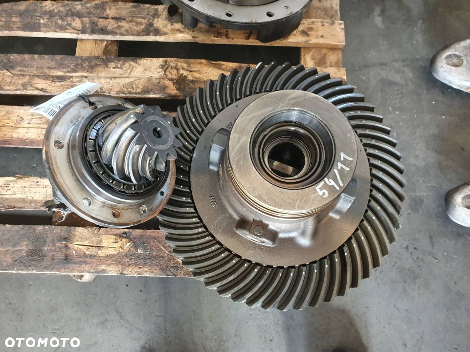 MECHANIZM RÓŻNICOWY TRAKTOR NEW HOLLAND T8.320 54/11 - 2