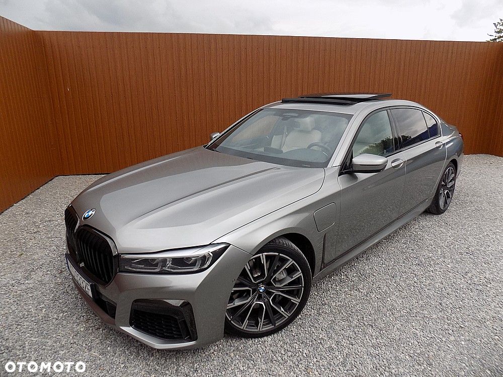 BMW Seria 7 745Le xDrive - 29