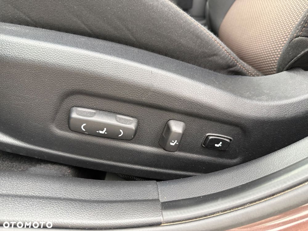 Kia Ceed 1.6 GDI Business Line - 23