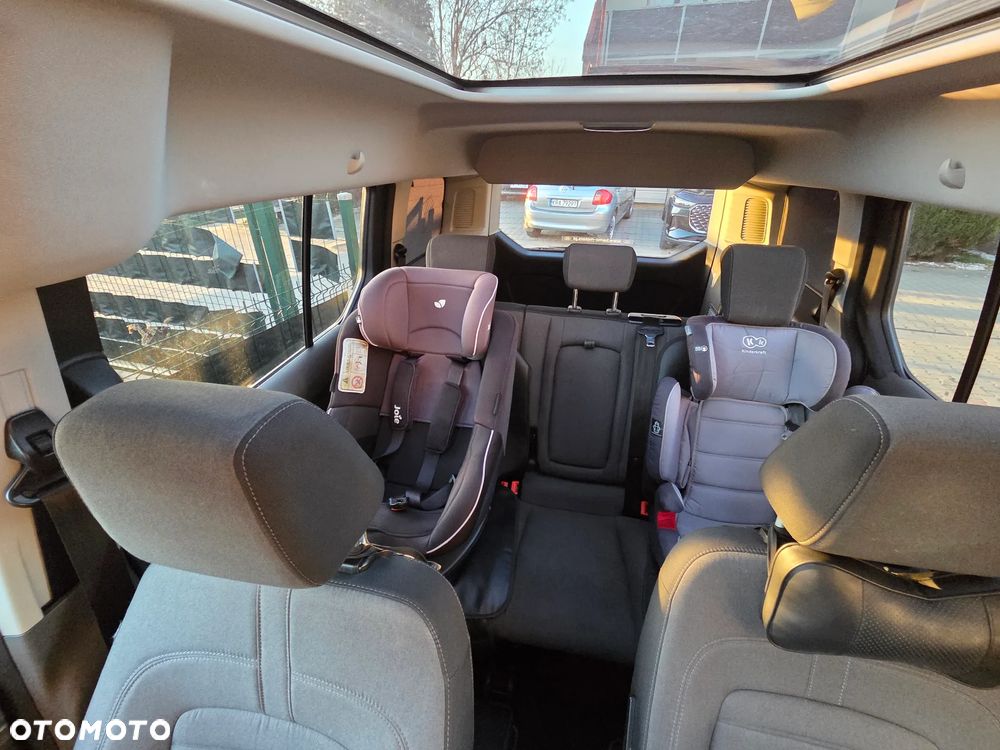 Ford Tourneo Connect Gr 1.5 TDCi Titanium PowerShift - 32