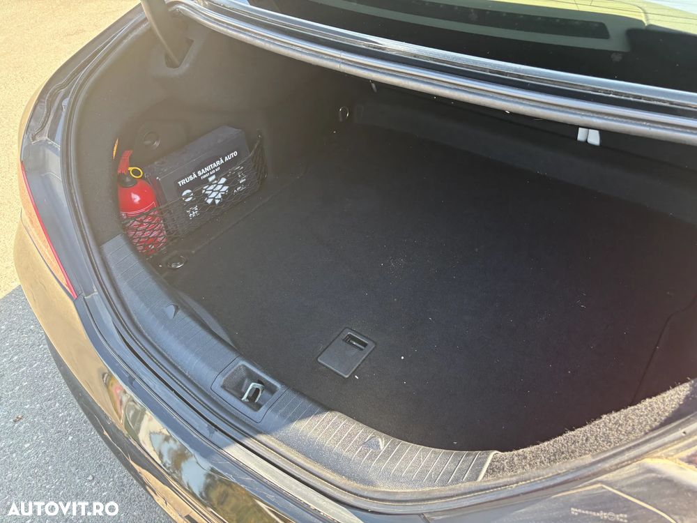 Mercedes-Benz CLA 180 - 4