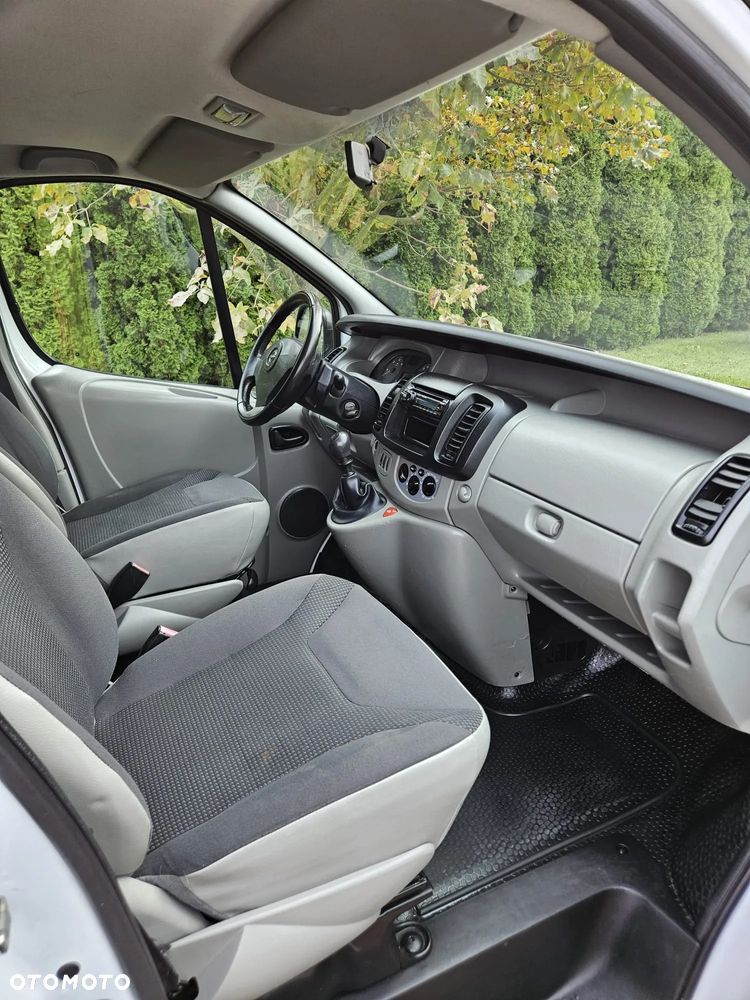 Opel Vivaro L2H1 2.9t - 11