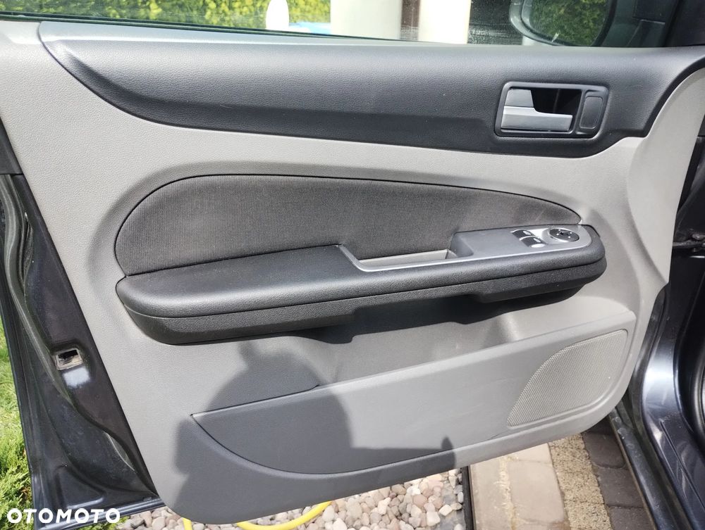 Ford Focus 1.6 Gold X EU5 - 10