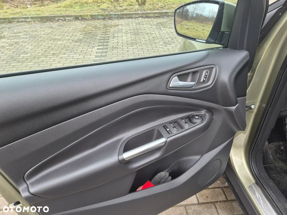 Ford Kuga 1.6 EcoBoost 2x4 SYNC - 15