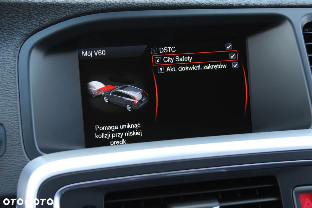Volvo V60 D5 Summum - 19