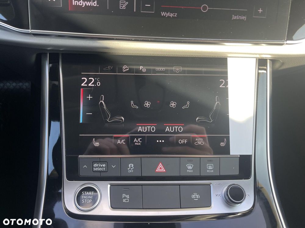 Audi Q8 - 19