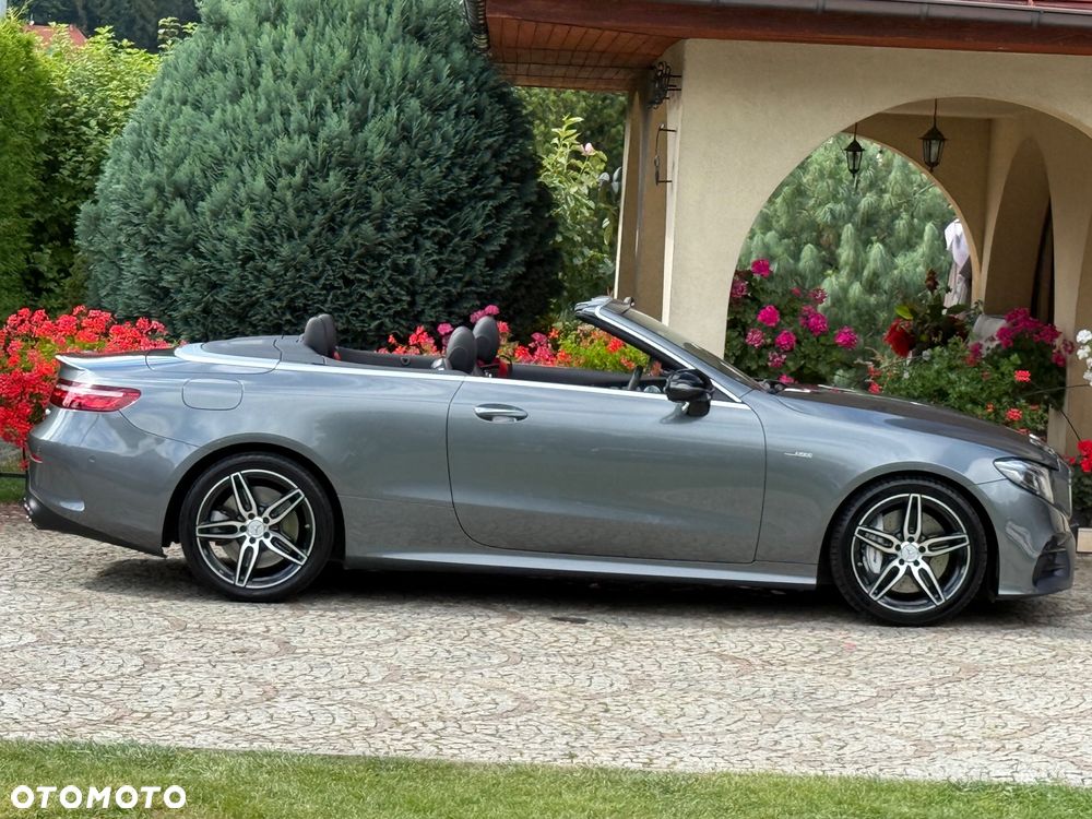 Mercedes-Benz Klasa E AMG 53 Kabriolet 4-Matic+ 9G-TRONIC - 13