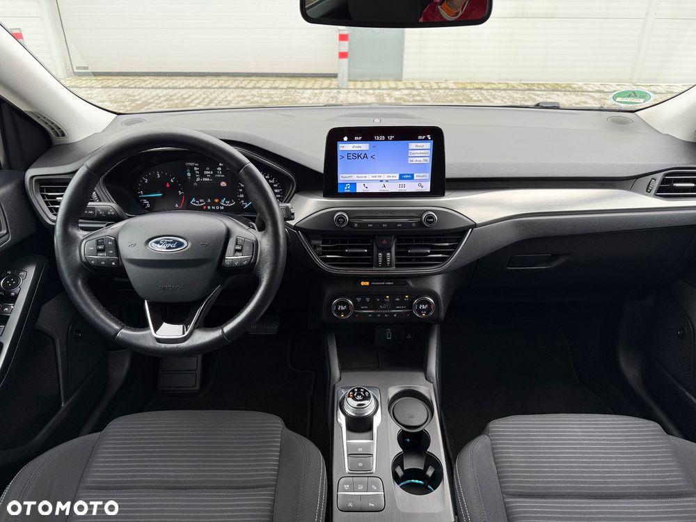 Ford Focus 1.5 EcoBlue Start-Stopp-System TITANIUM X - 23