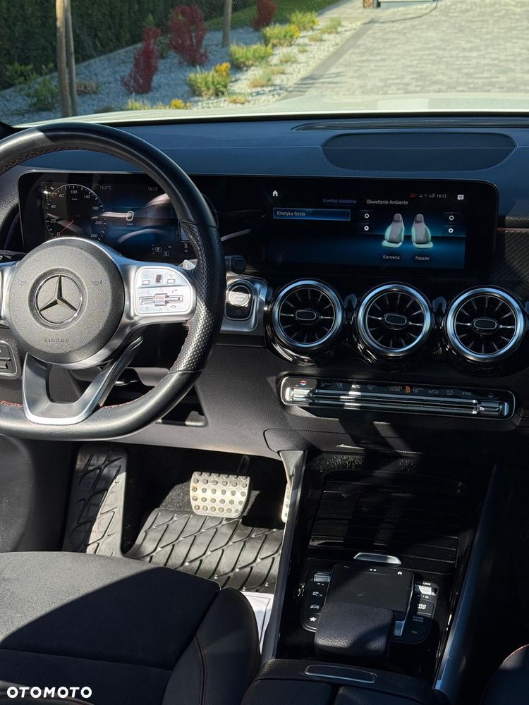 Mercedes-Benz GLB - 6