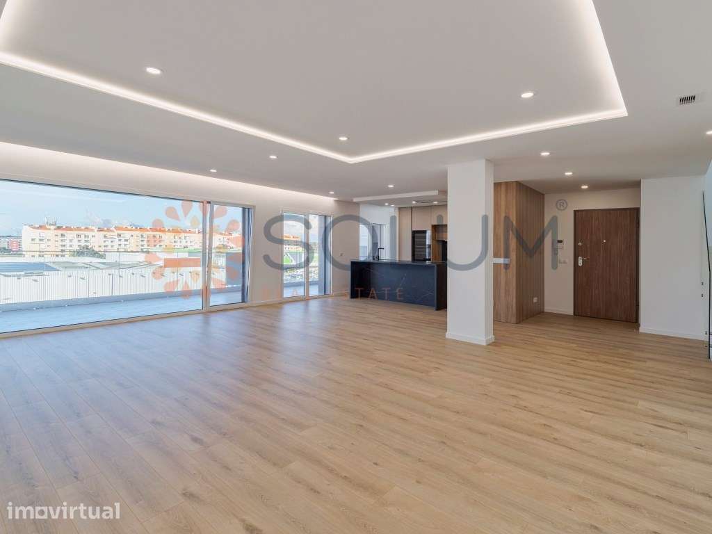 Duplex T4 novo - Portas da Cidade - Montijo