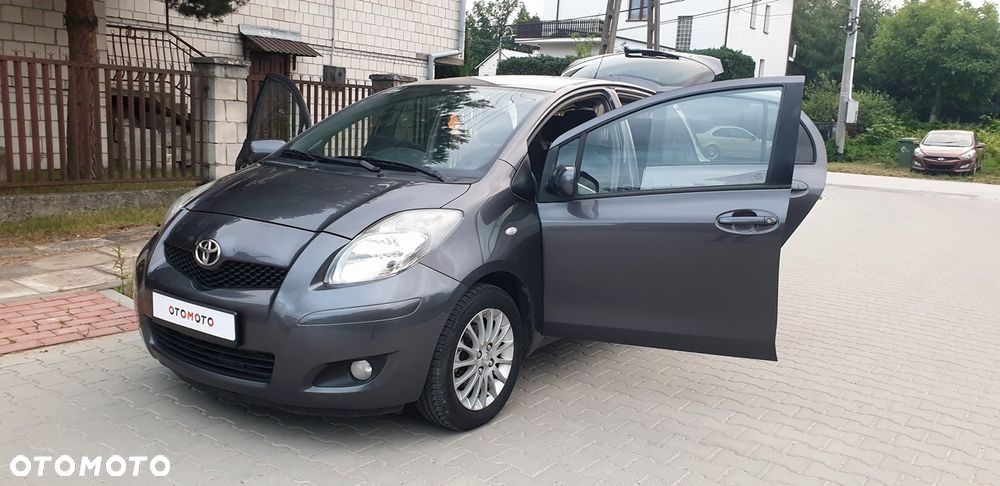 Toyota Yaris 1.33 VVT-i Sol - 11